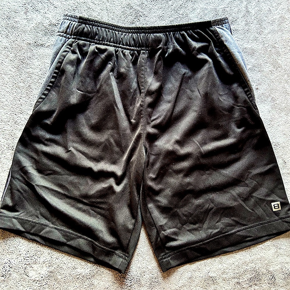 Men’s black ‘Layer8’ gym shorts !